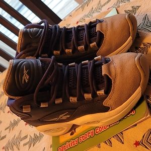 Reebok Questions Georgetown  sz 4